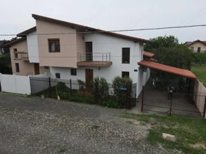 1 2 Duplex de Vânzare 152 mp utili + 455 mp teren Locație Excelentă!