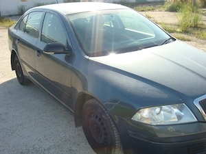 Far dreapta Skoda Octavia 2