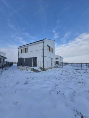 Duplex superb cu 4 dormitoare - teren 330 mp - locatie foarte buna - cartier exclusivist - compartim