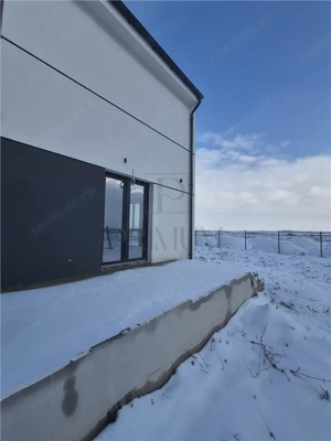 Duplex superb cu 4 dormitoare - teren 330 mp - locatie foarte buna - cartier exclusivist - compartim - imagine 6