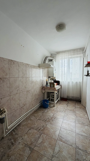 Apartament 3 camere dec. in Galati, Micro 20, etaj 7 10, sup. 65 mp, liber - imagine 2