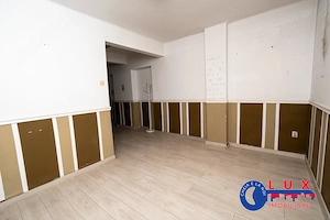 ID 8284 DE ÎNCHIRIAT - Spațiu comercial P+E | Piața Nouă - imagine 8