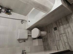 Vând apartament 2 camere,decomandat 54mp