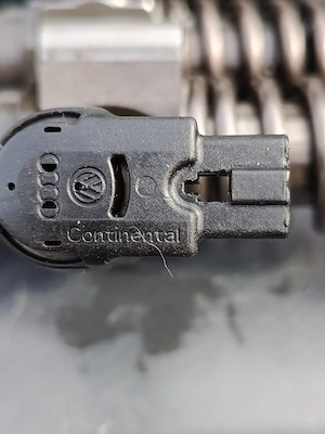 Injectoare pasat 2000