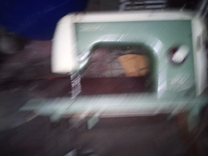 Vand masini de cusut vintage cu pedala - imagine 2