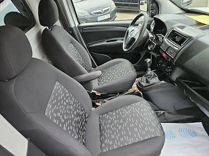 Opel Combo an 2013 1.3CDTI 90 cai Climă Geamuri oglinzi electrice Unic Proprietar Germania 188.000KM - imagine 5