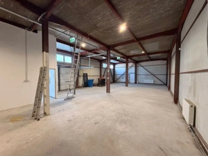 521 mp hala si birouri de inchiriat in zona industriala Popesti Leordeni