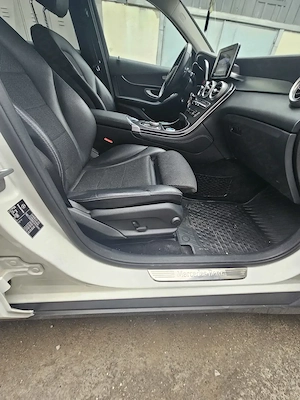 Mercedes GLC 2018, 130.000 km - imagine 5