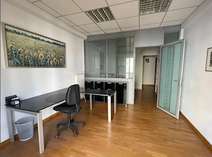 Spatiu comercial de inchiriat in zona Vatra Luminoasa - imagine 3