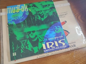 187. Carte + Ziar Iris, Iris spectacolul abia începe, Miron Ghiu Caia