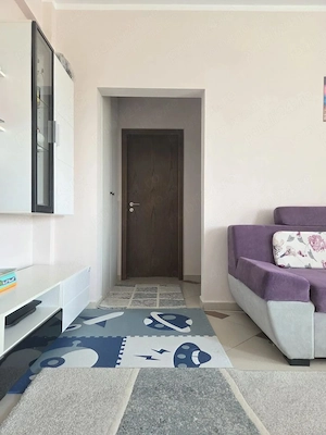 Hotel IQ. La asfalt. Aproape de transport in comun. Mobilat - imagine 5