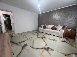 Apartament 2 camere,etaj 1, zona Progresul