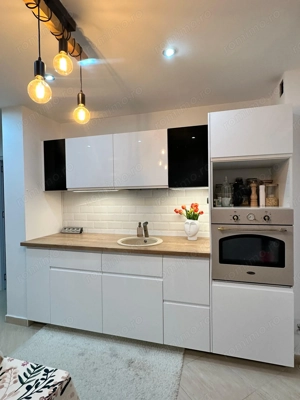 Apartament 2 camere de închiriat Apărătorii Patriei Loc de parcare - imagine 4