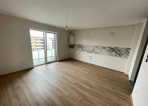 La asfalt. Aproape de Profi. Etaj 1. Finisaje peste medie