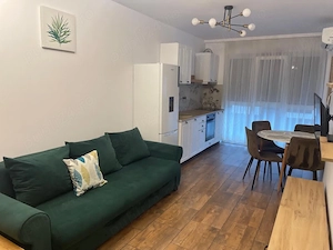 De închiriat apartament cu 2 camere