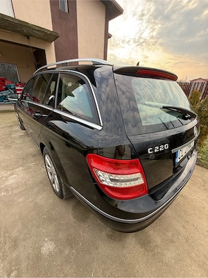Mercedes C220 - imagine 7
