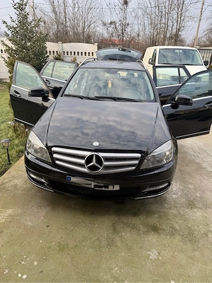 Mercedes C220 - imagine 5