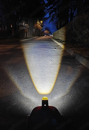 Vanzare:Far lumina bicicletă 1200 lumeni+telecomandă faza scurta lungă