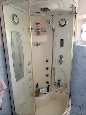 vand cabina de dus cu usi