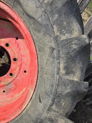 Vând roți de tractor - imagine 3