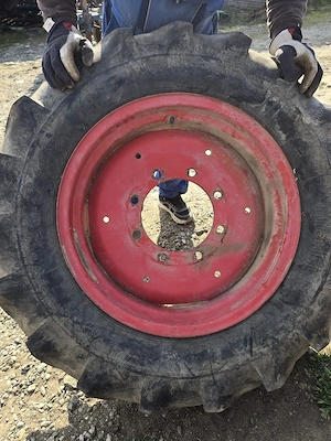 Vând roți de tractor - imagine 2