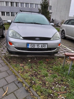 Mașina Ford Focus  - imagine 4