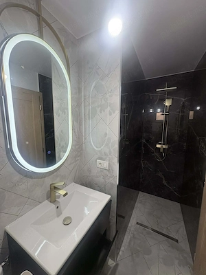  Apartament de 3 camere zona Calea Bucuresti COMISION 0 %