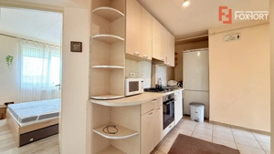 Apartament de vanzare cu 3 camere, etaj 2 zona Giarmata Vii - imagine 9