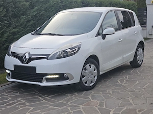 Renaul Scenic PERSOANA FIZICA,Înmatriculată în Ro. din 2025. Preț:5500  Motor 1.5 dci 110 cp An 2013