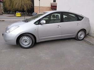 Vând Toyota Prius, an 2005 - imagine 2