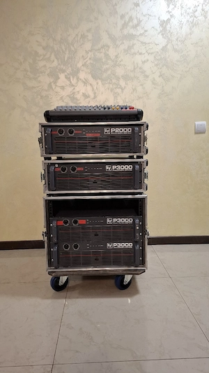 Amplificator Electrovoice p3000 si p2000 