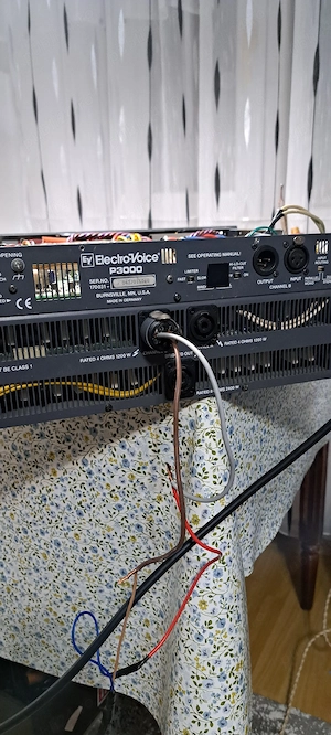 Amplificator Electrovoice p3000 si p2000  - imagine 3