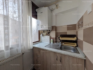 Apartament 2 camere - Decomandat - Girocului - 370 Euro - imagine 12