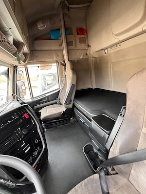 Ansamblu cap tractor IVECO + semiremorca basculabila SCHMITZ  stare foarte buna, gata de lucru - imagine 8