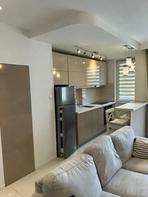 Apartament superb 2 camere, Bălcescu, mobilat complet, balcon, fara risc seismic - imagine 2