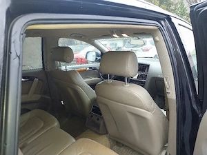 Audi Q7, Break 7 locuri din 2008 - imagine 2