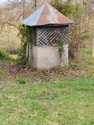 Casa la tara in vârf de deal , aer curat ș privește minunată  - imagine 2