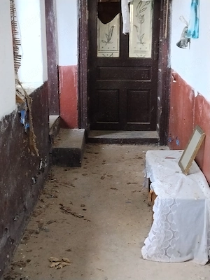 Casa la tara in vârf de deal , aer curat ș privește minunată  - imagine 5