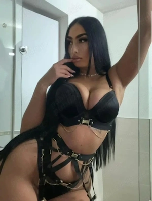 Bruneta  nou deplsari  - imagine 3