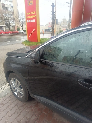 Vînd Peugeot 3008 benzină - imagine 4