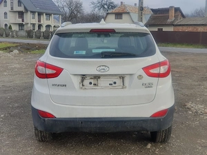 Dezmembrez Hyundai IX35 1.7CRDI 2013 - imagine 2