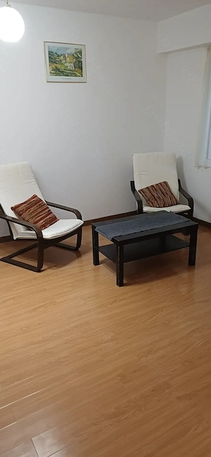 Inchiriez gars. 41mp, parcare privata, Euromaterna