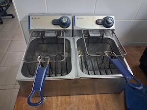 Vând friteuza profesionala