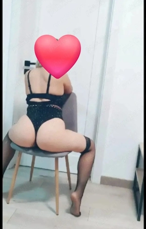 Doamna matura  nouă in orașul tau  - imagine 5