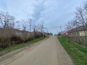 Valea Oilor, Baltati, Iasi,Vand teren cu casa demolabila 