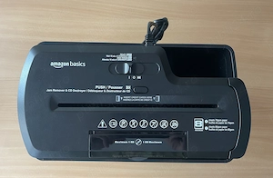 Distrugator   tocator documente AmazonBasics