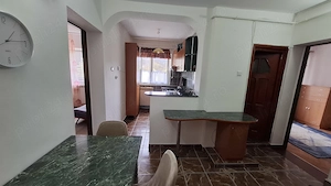 Inchiriez apartament decomandat, 2 camere, Stefan cel Mare - imagine 5