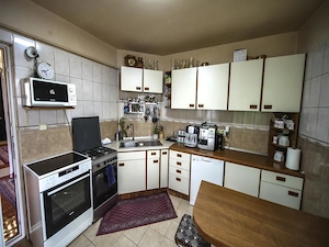 Casă de vânzare în Cristur   Str. Ulița Mare nr. 43 - imagine 4