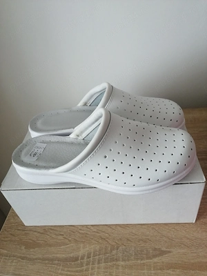 Papuci damă mărimea 39 