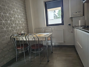 Casă tip insiruită- zona Cartierului Latin - imagine 5
